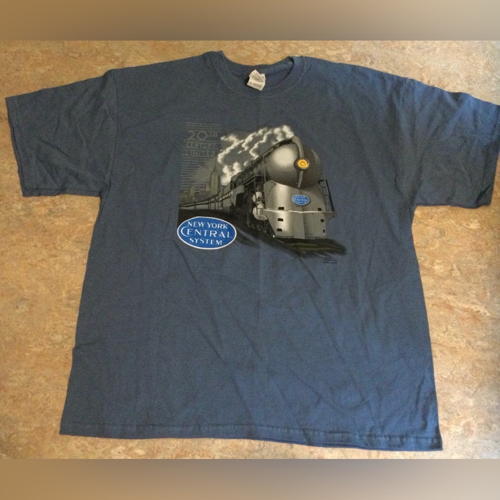 Gilden (Ultra Control) Graphic Train T-Shirt (XL)